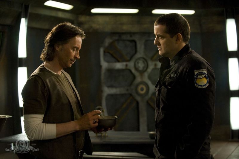 Illustration for article titled Stargate Universe "Light" Pics